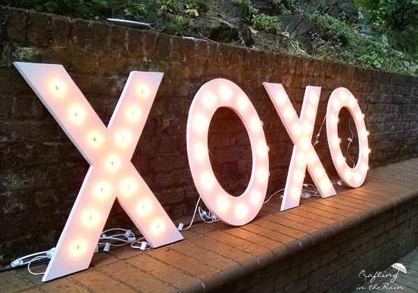 diy-plywood-marquee-letter