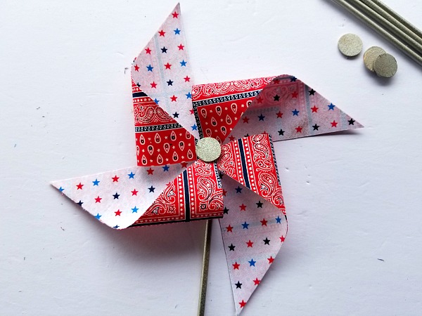 How to make a pinwheel