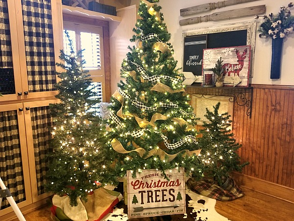 Using three Christmas trees
