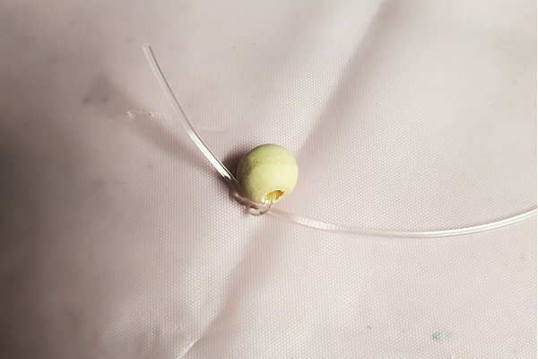 bead with string